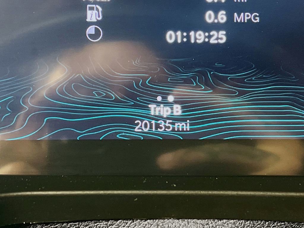 Used 2023 Jeep Grand Cherokee 4WD 4xe w/ Luxury Tech Group II image 11