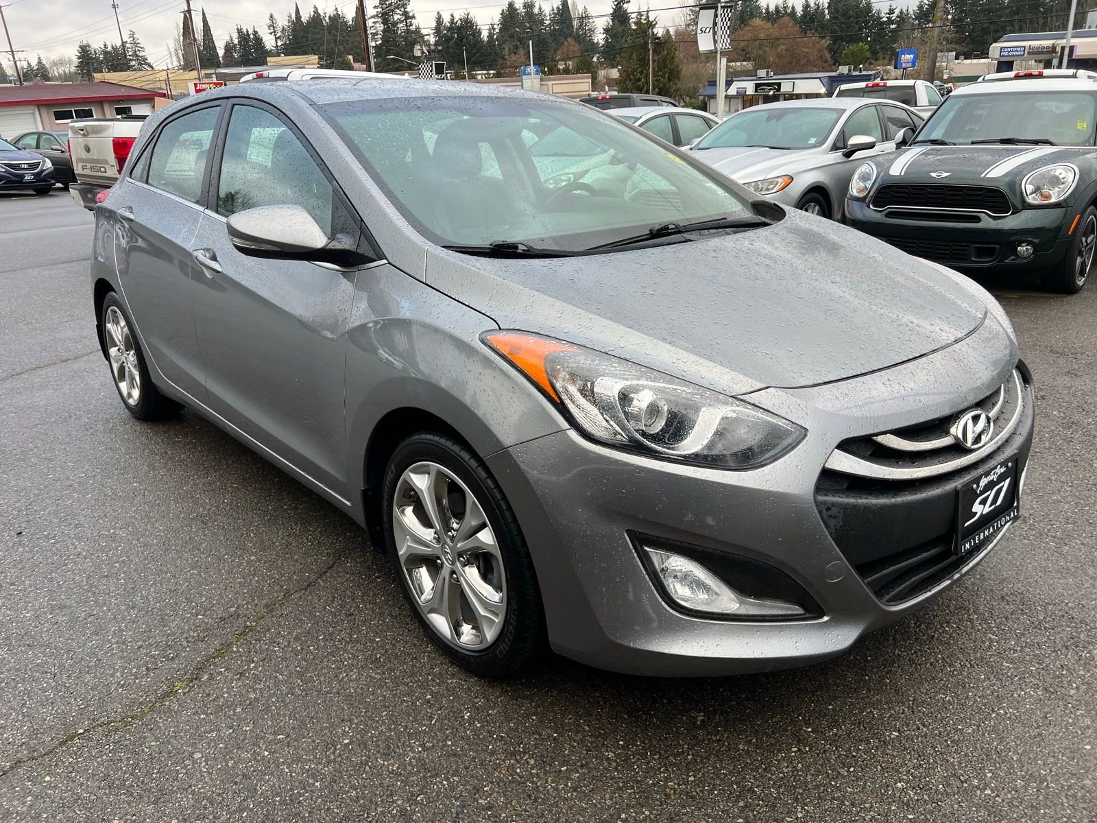 Used 2014 Hyundai Elantra GT w/ Option Group 02 image 9