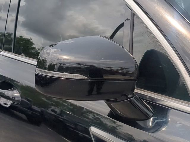 Used 2021 Kia Sorento LX image 12