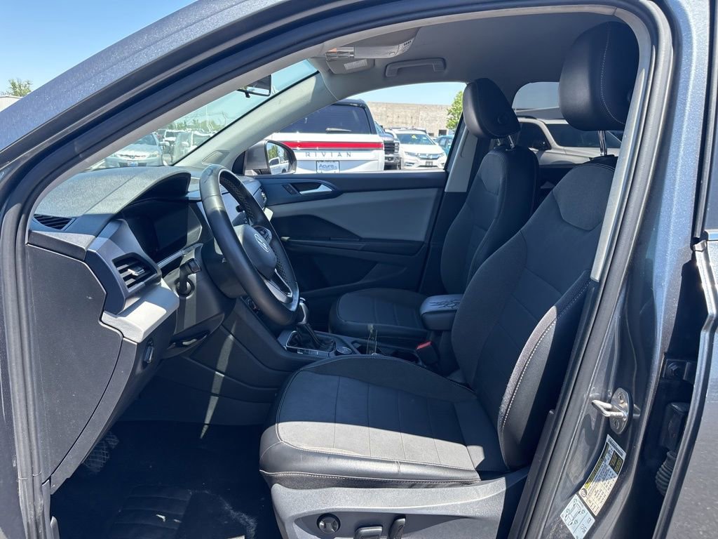 Used 2022 Volkswagen Taos SE AWD/4WD image 15