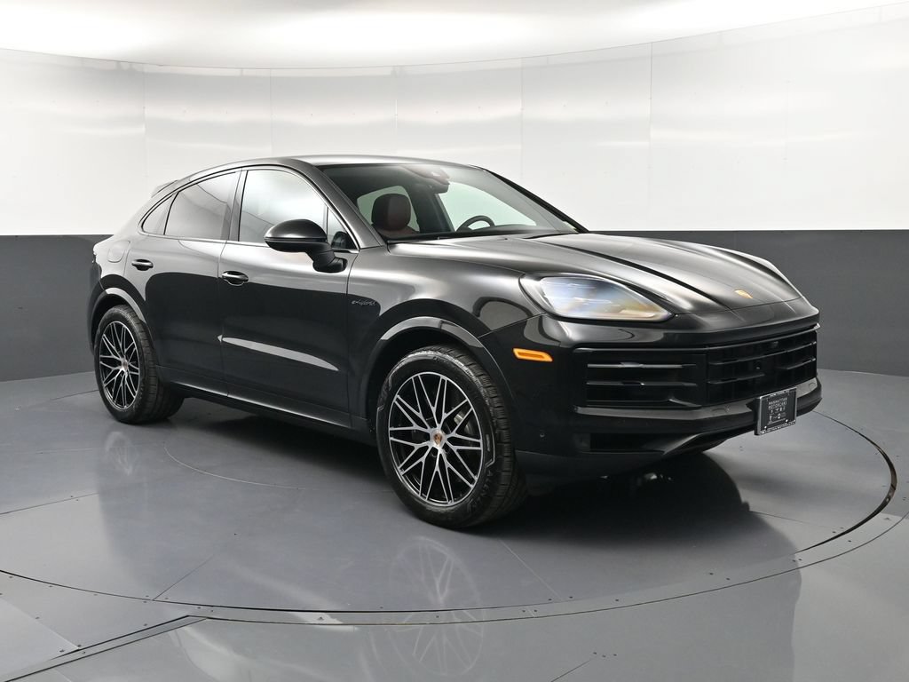 Certified 2026 Porsche Cayenne E-Hybrid Coupe AWD/4WD image 10