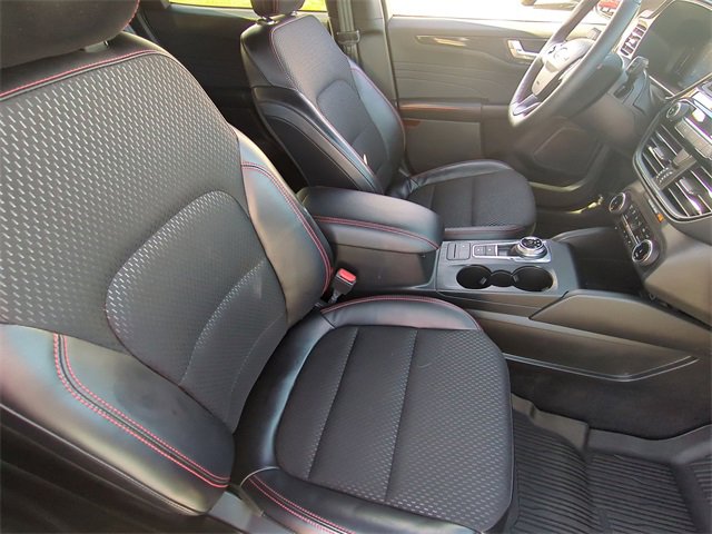 Used 2025 Ford Escape ST-Line w/ Equipment Group 301A image 34