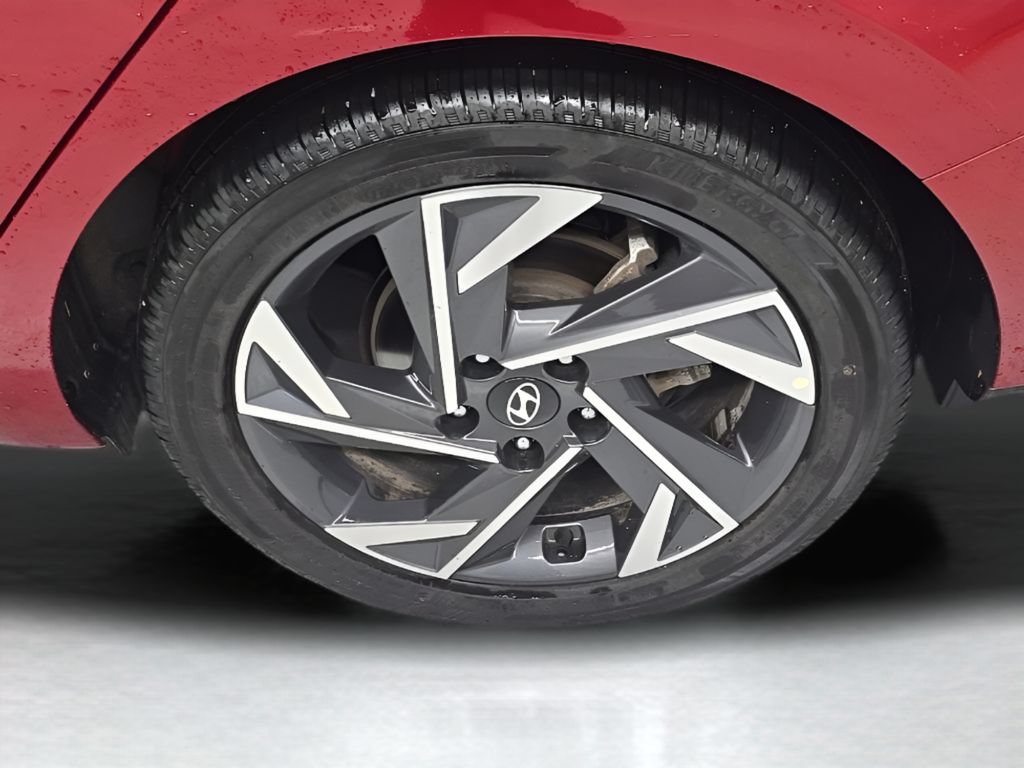 Used 2025 Hyundai Elantra SEL FWD image 42
