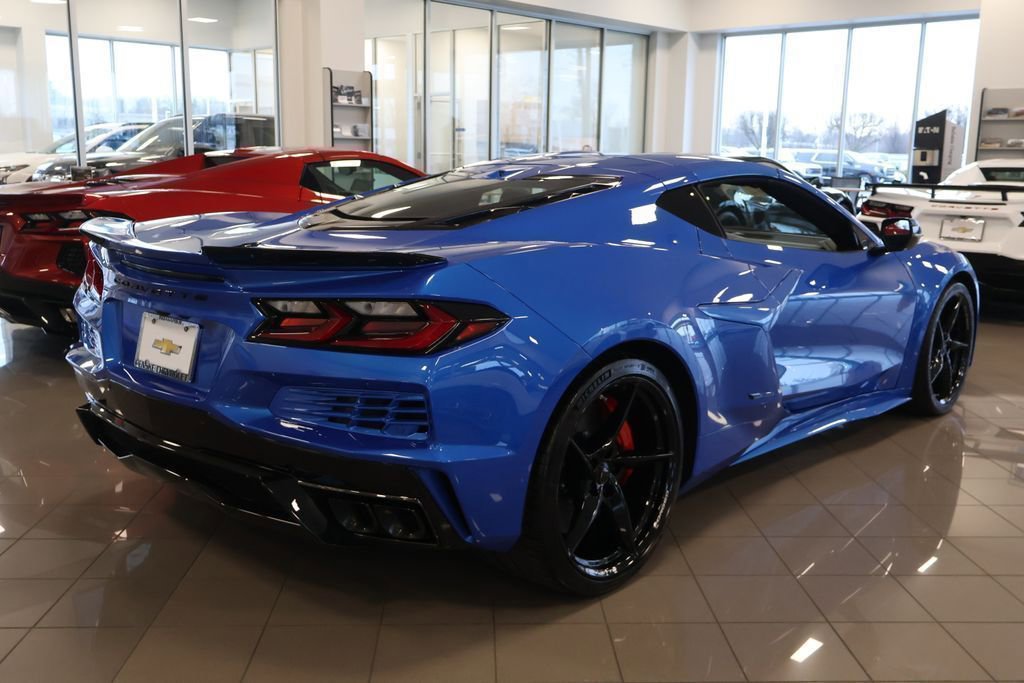 New 2026 Chevrolet Corvette E-Ray w/ ZER Performance Package AWD/4WD image 6