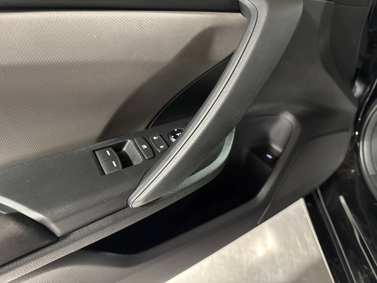 Used 2018 Honda Civic LX-P image 16