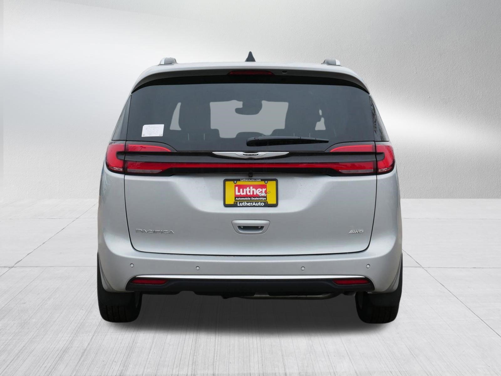 New 2026 Chrysler Pacifica Pinnacle AWD/4WD image 6