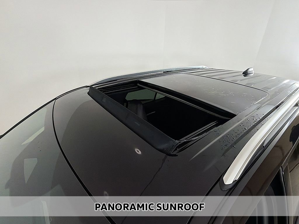 Used 2025 Ford Explorer Platinum w/ LUX Leather Package image 4