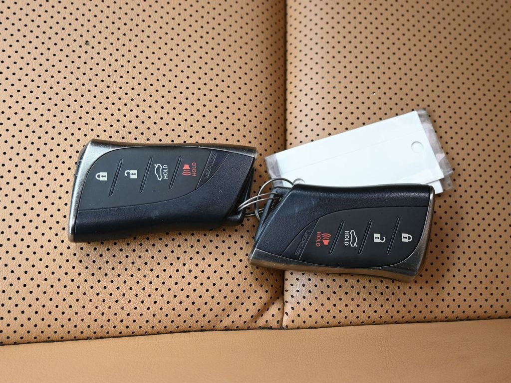 Used 2025 Lexus ES 350 w/ Premium Package image 29