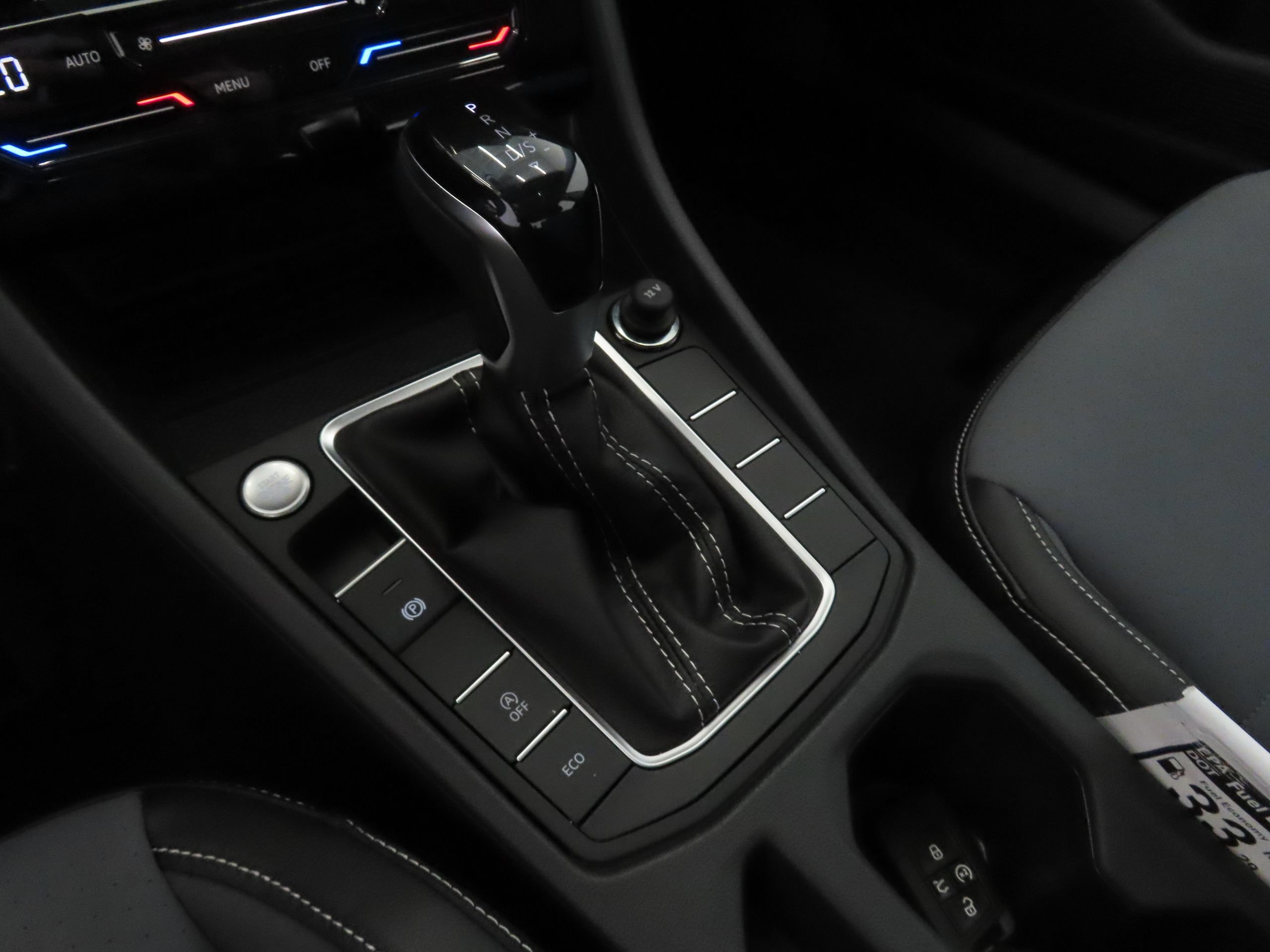 New 2026 Volkswagen Jetta SE FWD image 16