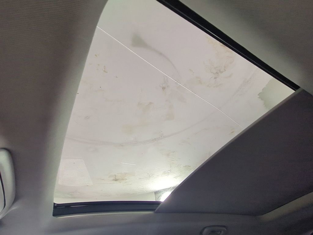 Used 2022 Chevrolet Equinox Premier image 24