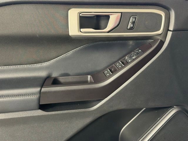 Used 2020 Ford Explorer XLT RWD image 15