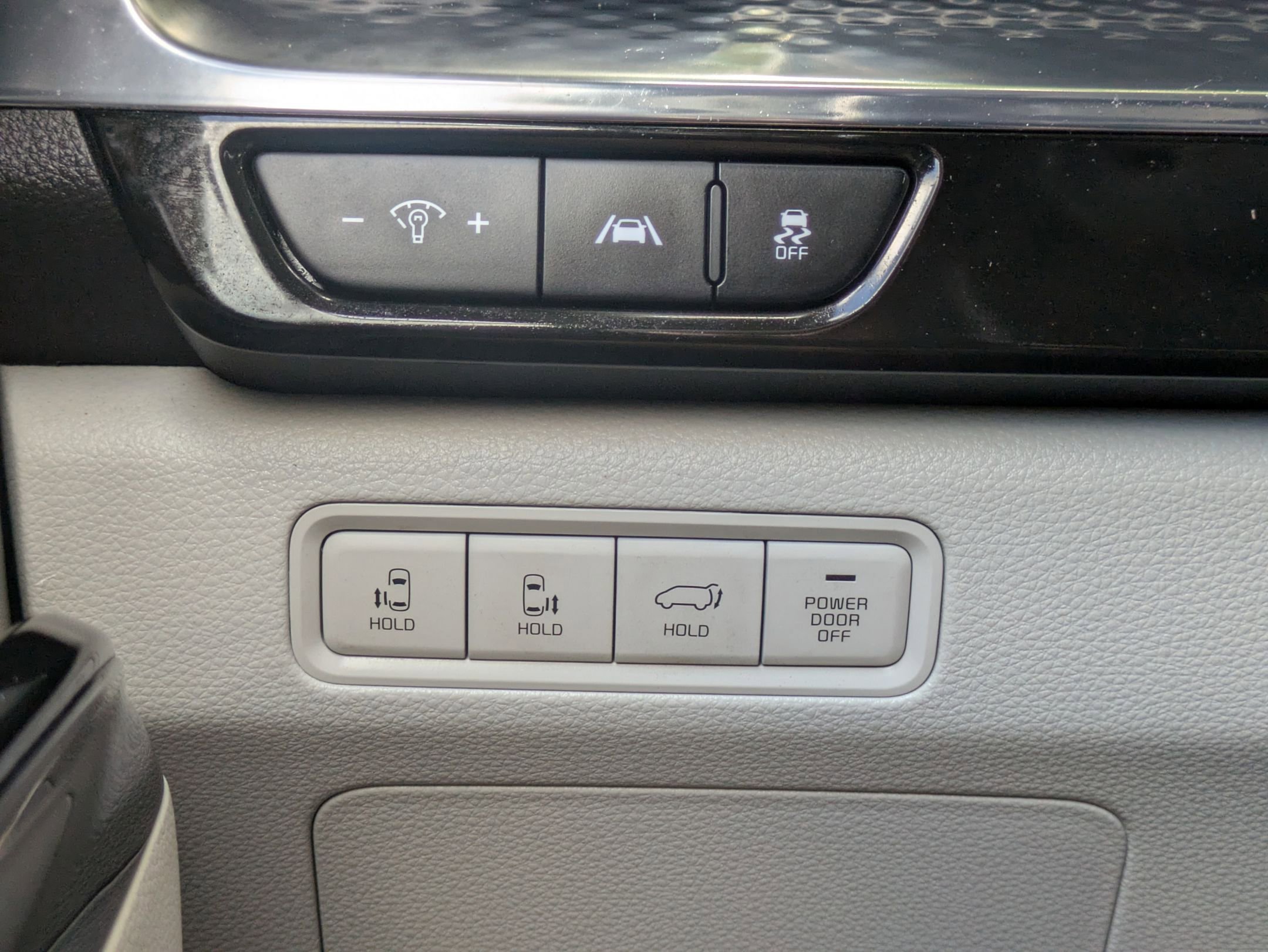 Certified 2023 Kia Carnival SX Prestige image 22