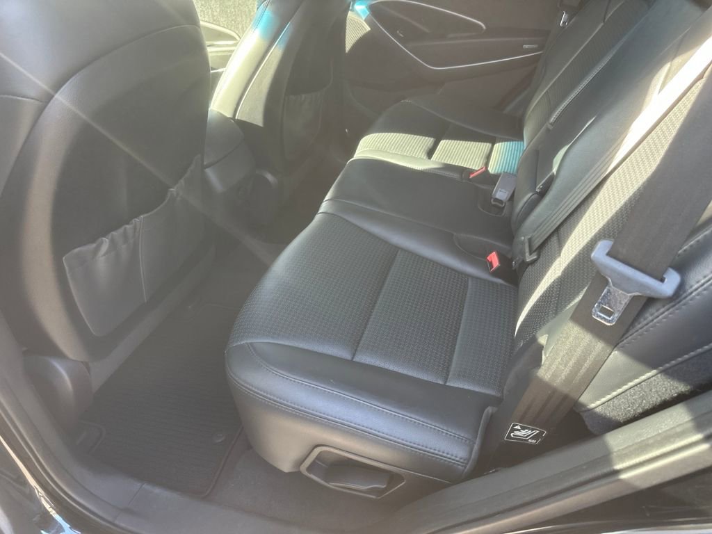 Used 2015 Hyundai Santa Fe Sport 2.0T image 16