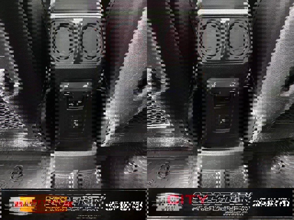 Used 2020 Jeep Wrangler Unlimited Rubicon w/ Quick Order Package 28Y Recon image 28