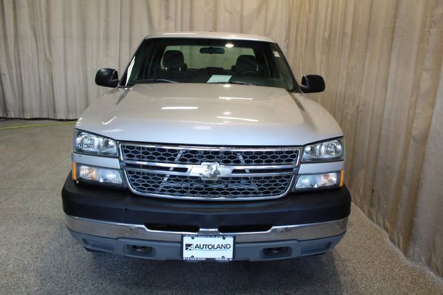 Used 2005 Chevrolet Silverado 2500 W/T w/ Skid Plate Package AWD/4WD image 9