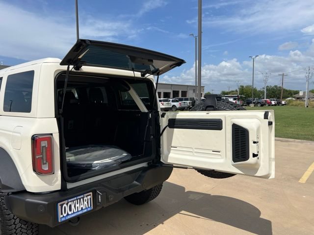 New 2026 Ford Bronco Outer Banks w/ Sasquatch Package AWD/4WD image 13
