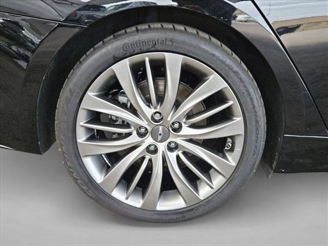 Used 2015 Hyundai Genesis 5.0 w/ Option Group 05 RWD image 19