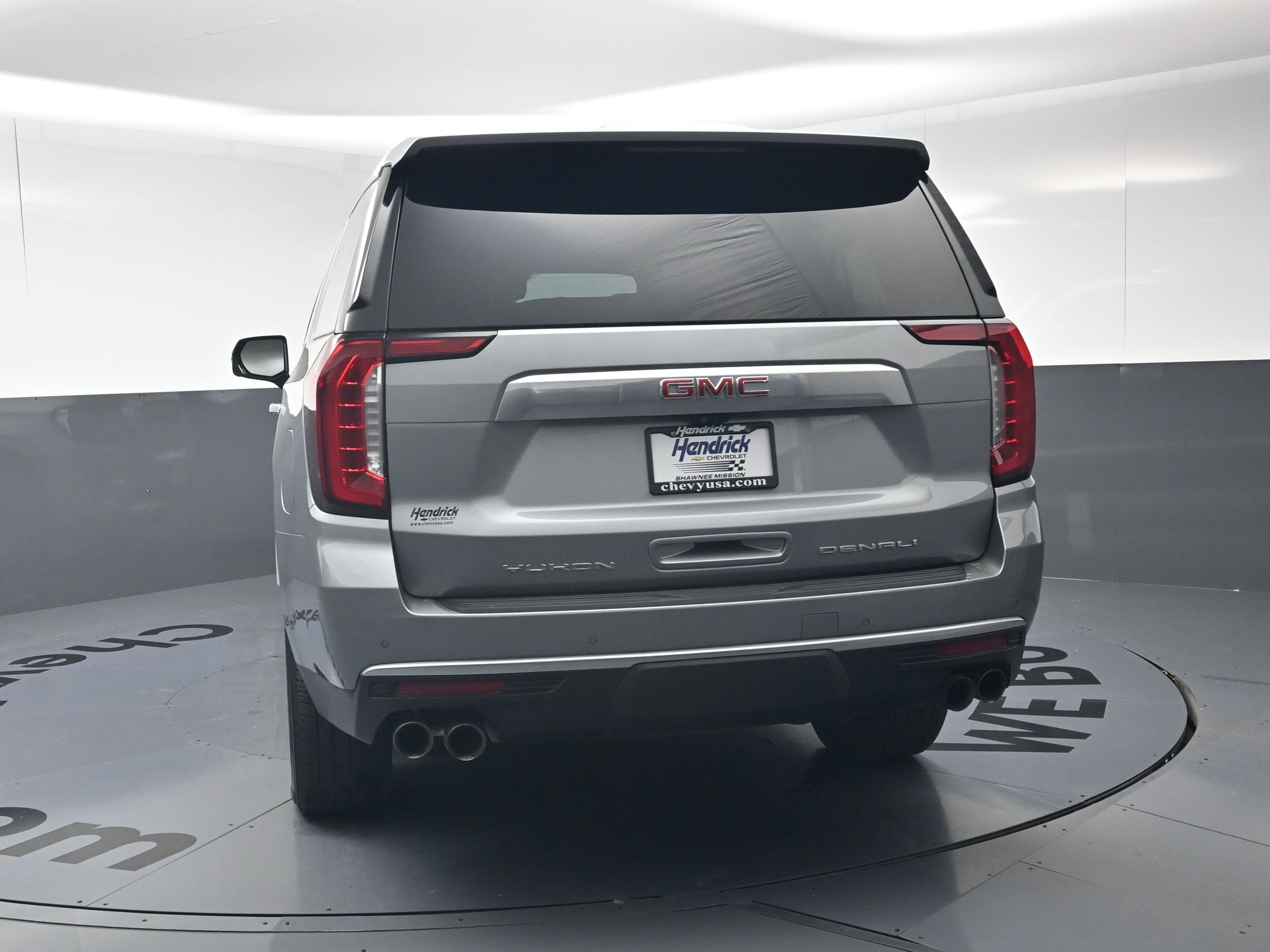 Used 2024 GMC Yukon XL Denali w/ Advanced Technology Package AWD/4WD image 8