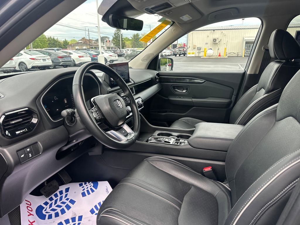 Used 2023 Honda Pilot Elite image 9