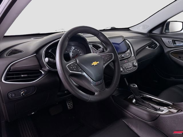 Used 2016 Chevrolet Malibu Premier w/ Driver Confidence Package II image 9