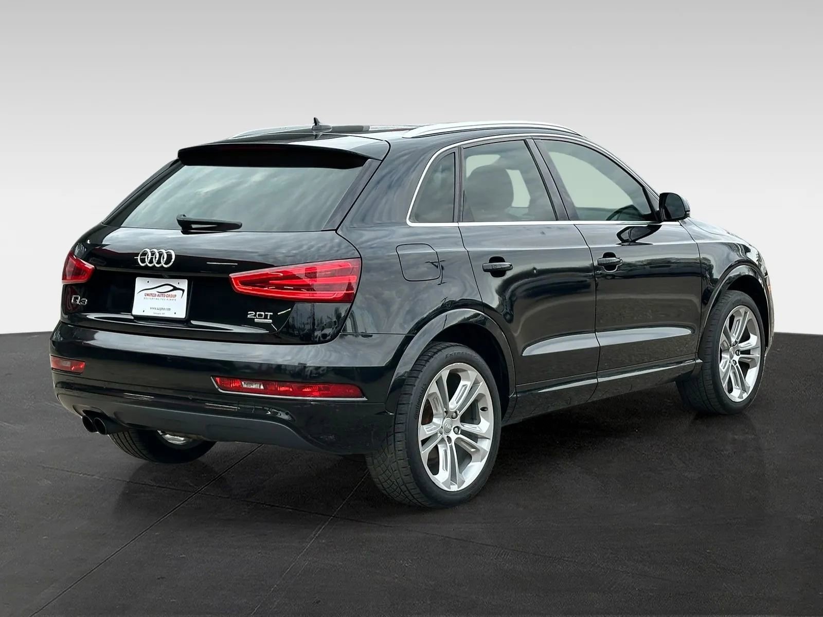 Used 2015 Audi Q3 2.0T Prestige w/ Prestige Package AWD/4WD image 7