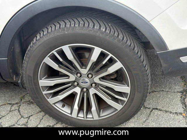 Used 2019 Ford Explorer Platinum AWD/4WD image 7