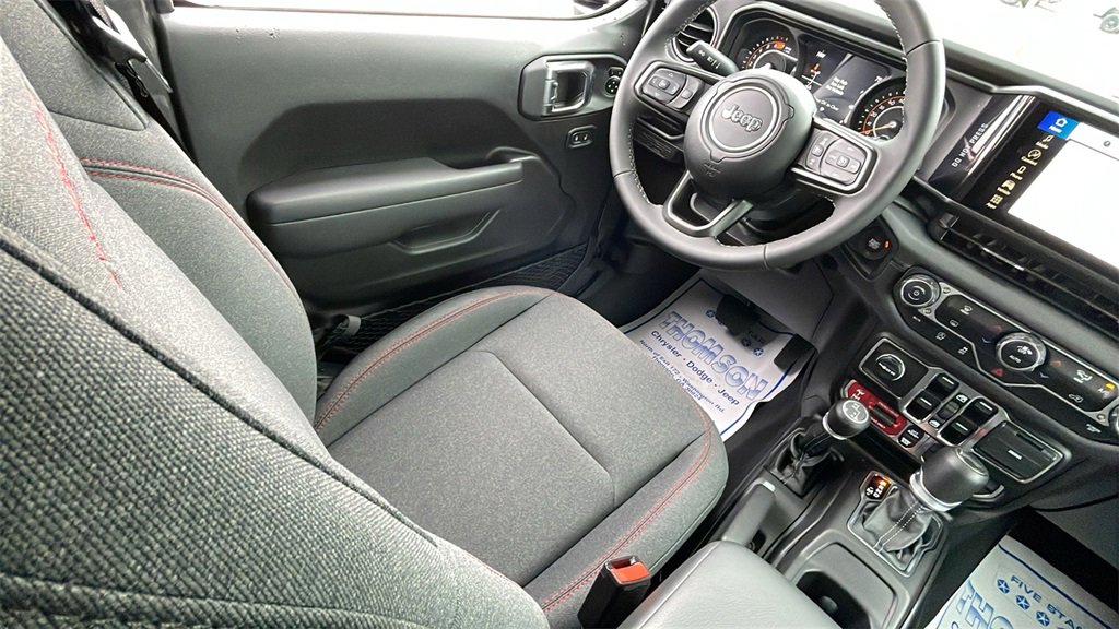 New 2025 Jeep Wrangler Unlimited Rubicon w/ Steel Bumper Group image 14