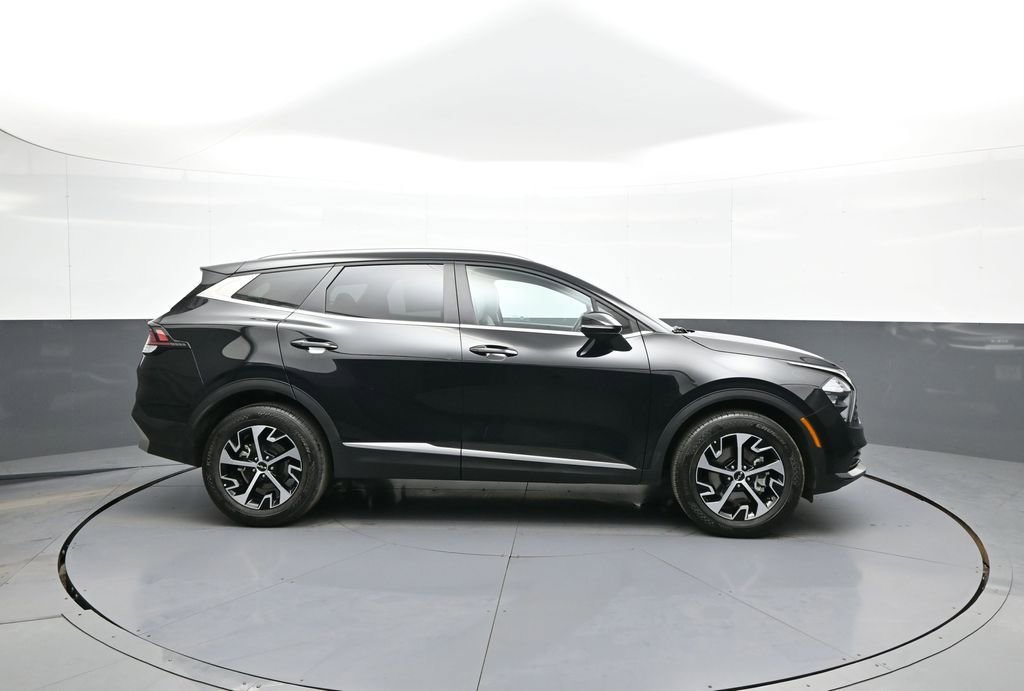 Certified 2023 Kia Sportage EX AWD/4WD image 5
