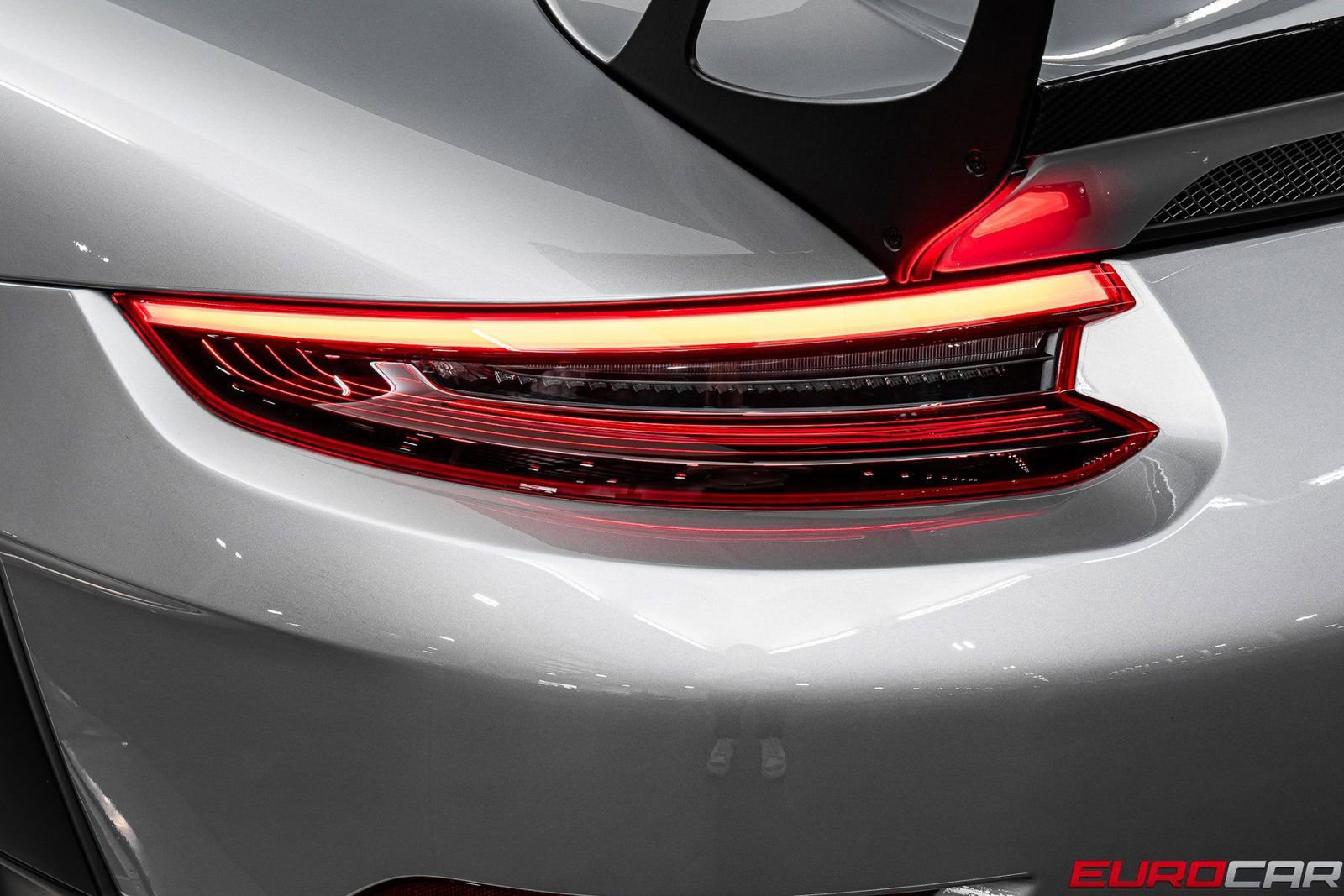 Used 2019 Porsche 911 GT2 RS image 29