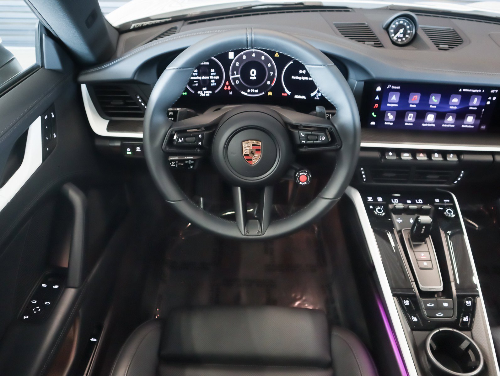 Used 2026 Porsche 911 Carrera RWD image 13