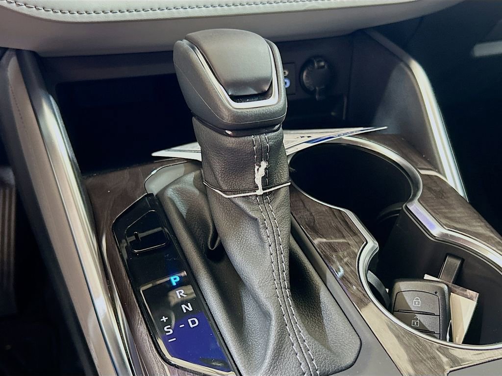 New 2026 Toyota Highlander Limited AWD/4WD image 14