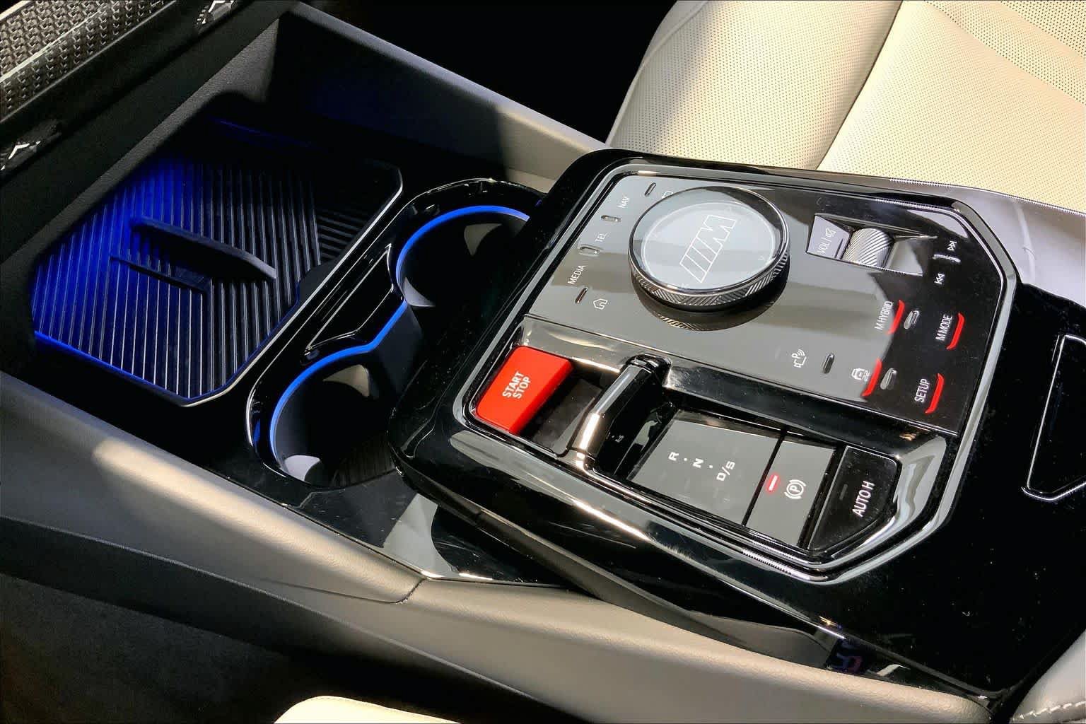 Used 2025 BMW M5 w/ Carbon Package AWD/4WD image 16
