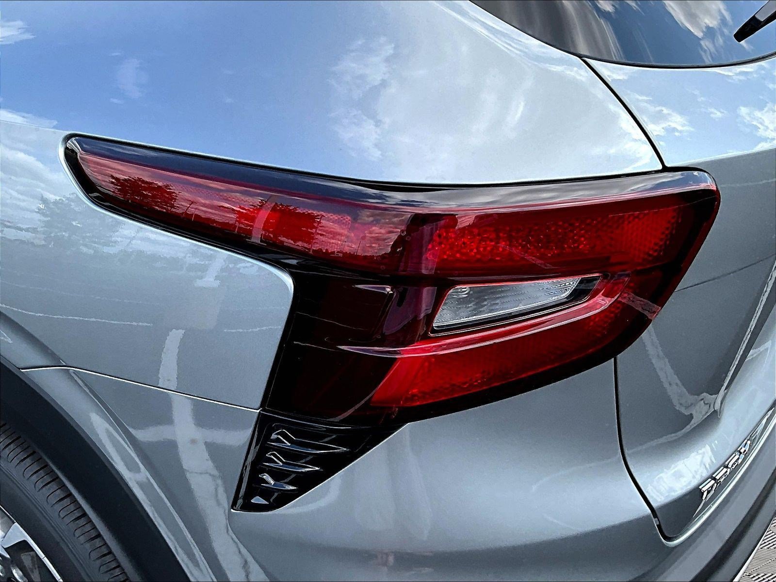 New 2026 Chevrolet Trax LT w/ Sunroof Package FWD image 15