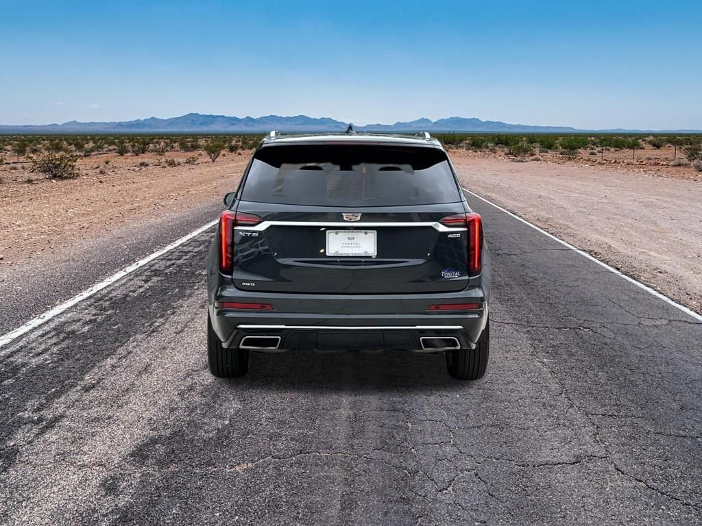 Used 2022 Cadillac XT6 Premium Luxury image 11
