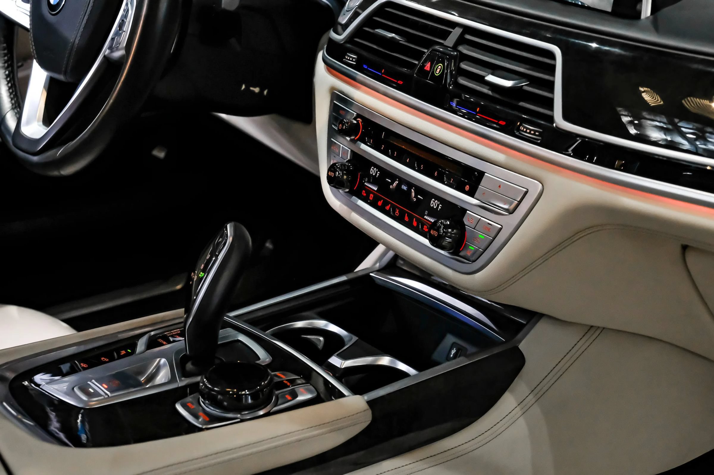 Used 2018 BMW 750i xDrive AWD/4WD image 26