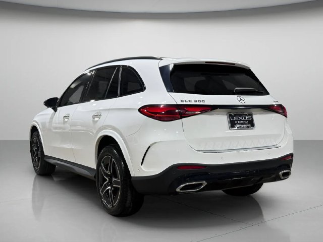 Used 2023 Mercedes-Benz GLC 300 4MATIC image 6
