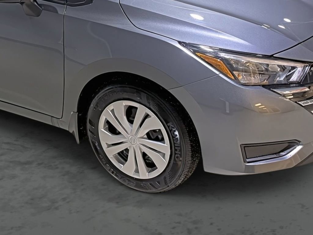 Used 2025 Nissan Versa S w/ Trunk Package image 15