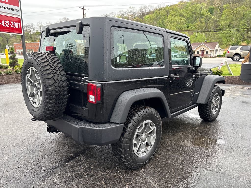 Used 2015 Jeep Wrangler Rubicon w/ Power Convenience Group AWD/4WD image 5
