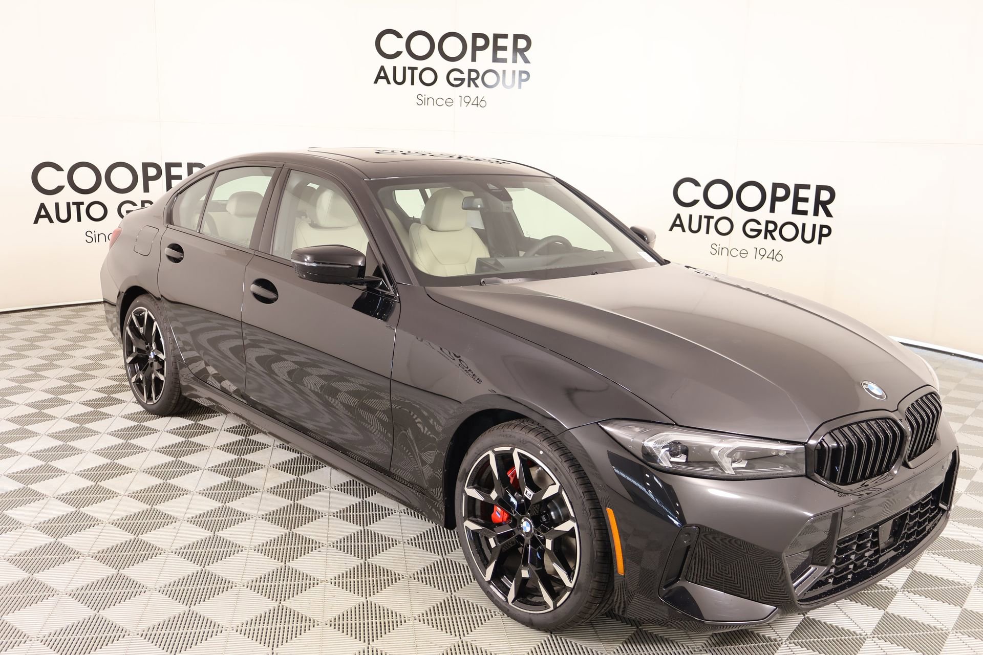 New 2026 BMW 330i xDrive Sedan w/ M Sport Package AWD/4WD image 1