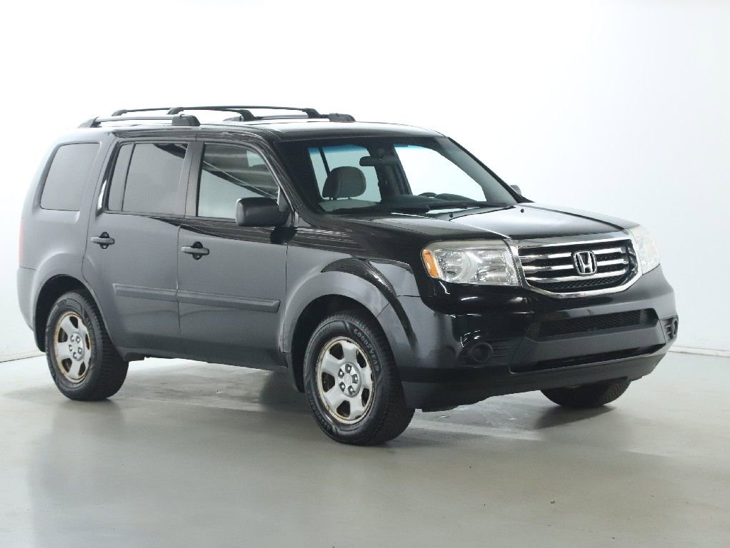 Used 2015 Honda Pilot LX image 1