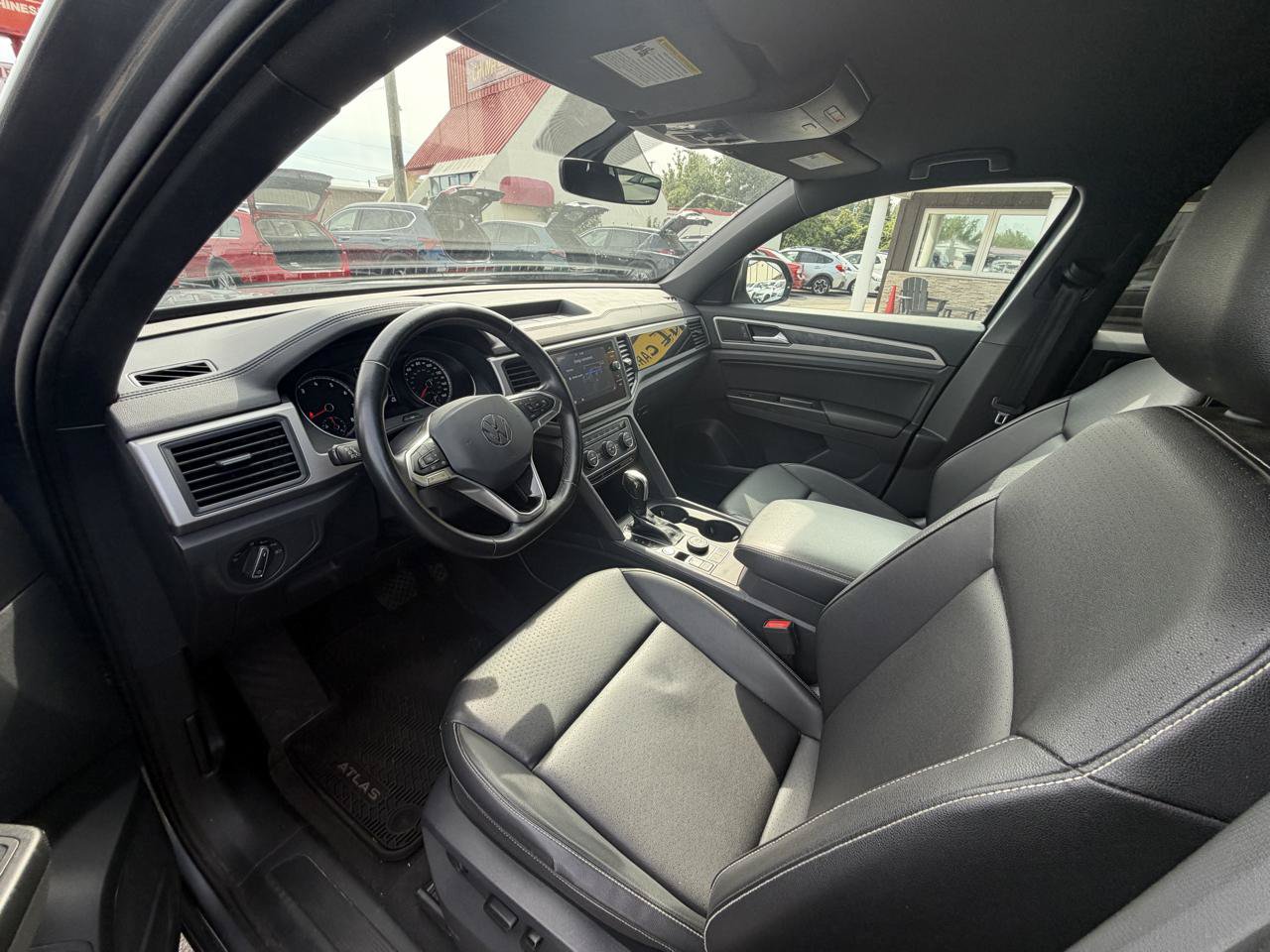 Used 2020 Volkswagen Atlas Cross Sport SE AWD/4WD image 9