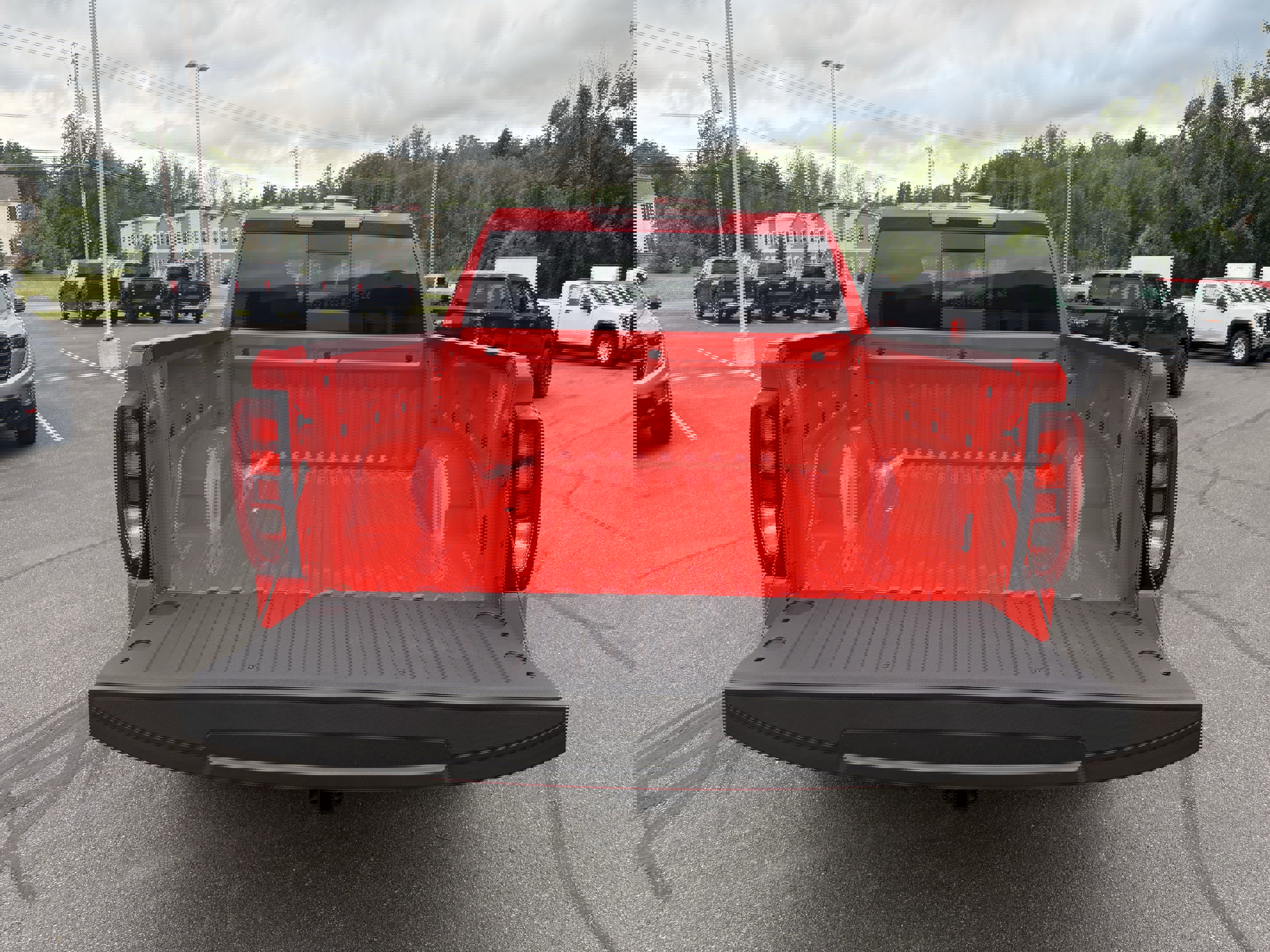 New 2025 GMC Sierra 1500 SLE w/ Preferred Package image 17