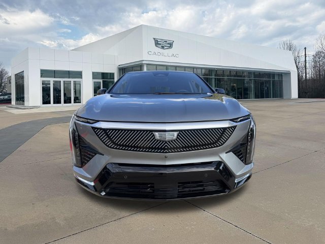 Certified 2025 Cadillac Optiq Luxury 1 AWD/4WD image 8