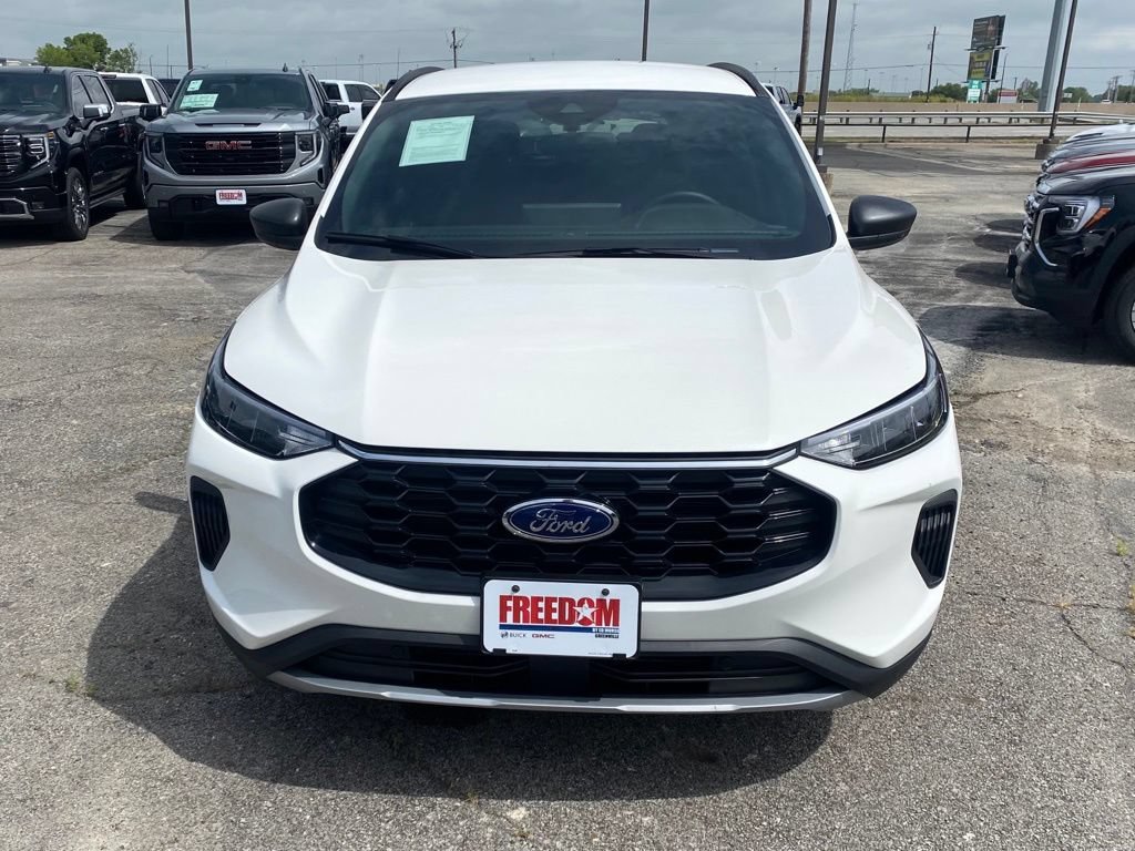 Used 2026 Ford Escape ST-Line w/ Tech Pack #1 FWD image 8