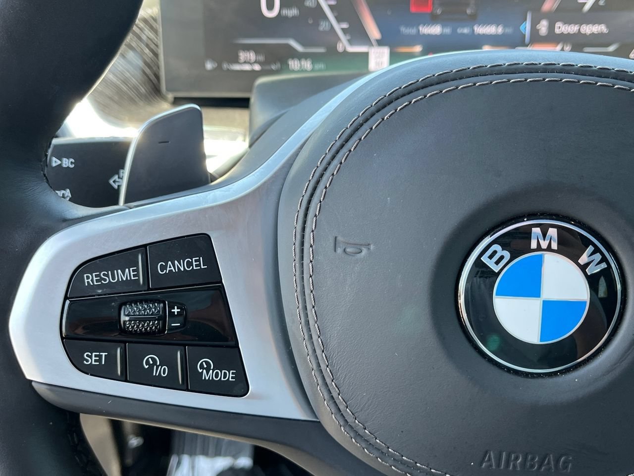 Used 2026 BMW X5 sDrive40i w/ M Sport Package RWD image 19