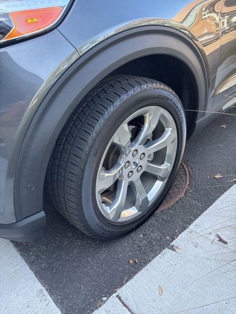 Used 2020 Ford Explorer Platinum w/ Premium Technology Package image 5