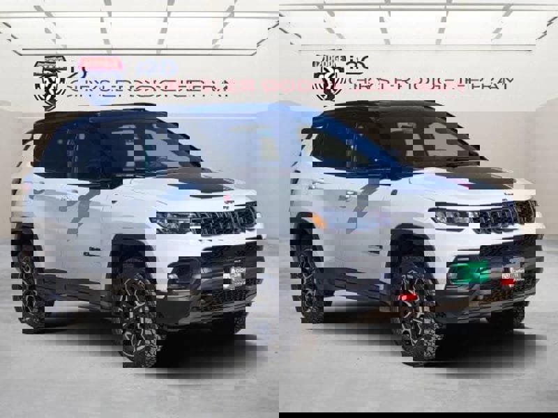 New 2026 Jeep Compass Trailhawk image 1