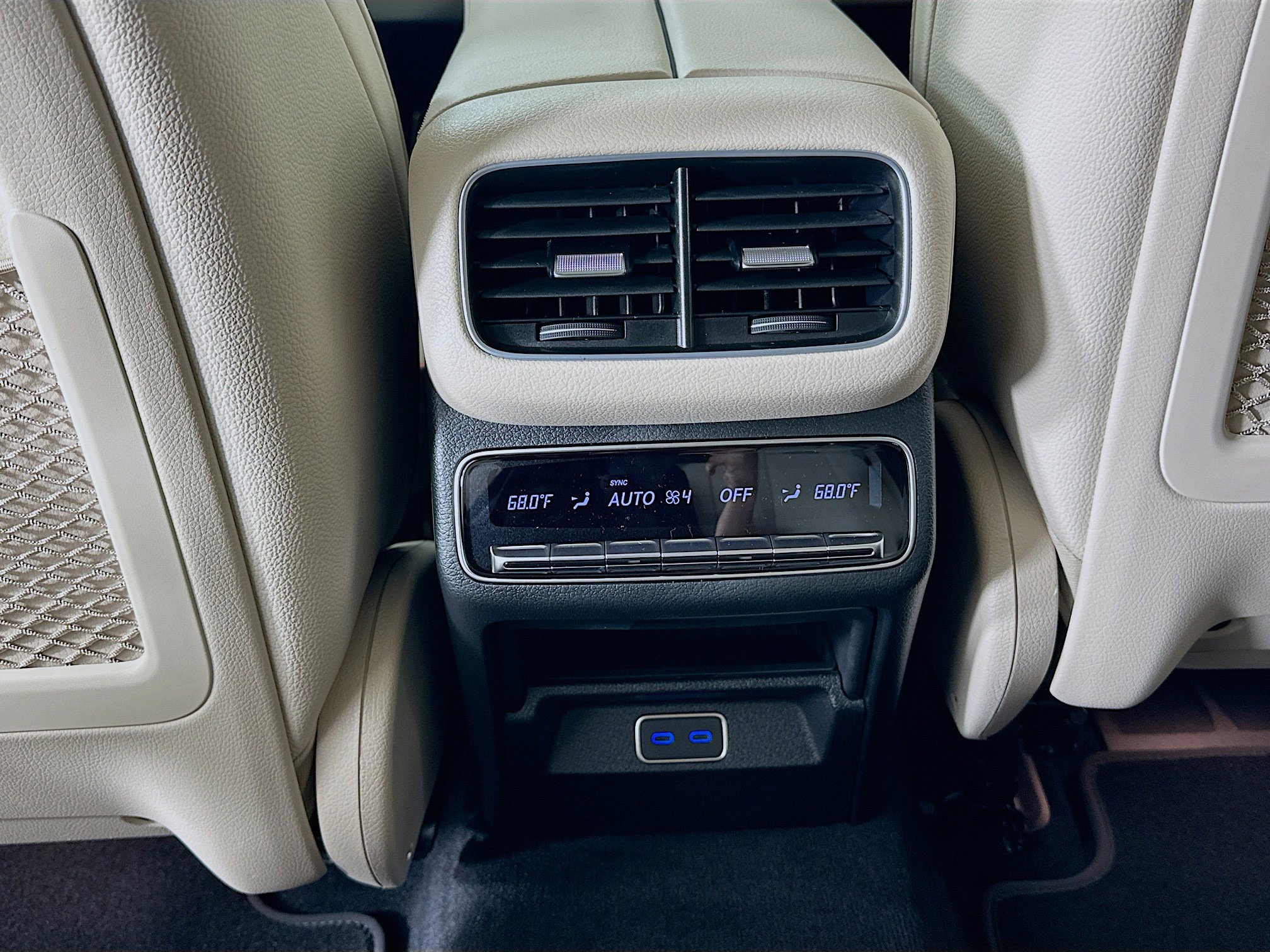 Certified 2026 Mercedes-Benz GLS 450 4MATIC image 34