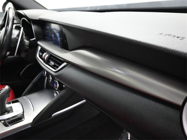 Used 2022 Alfa Romeo Stelvio Veloce image 39