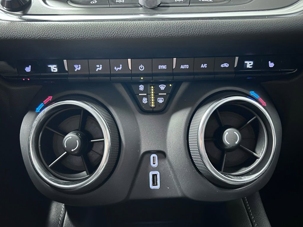 Used 2021 Chevrolet Blazer LT image 19